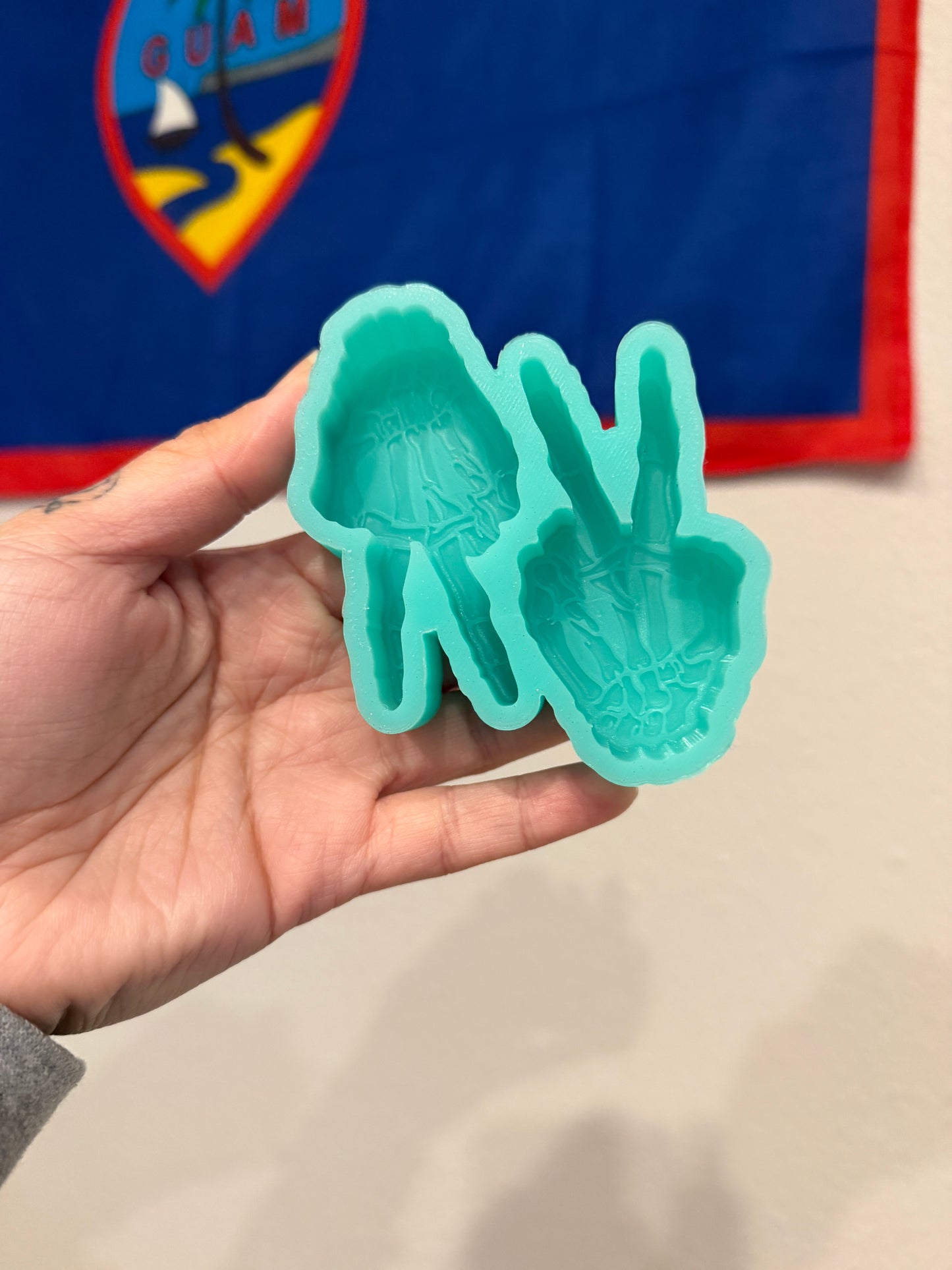 Destash- Skelly peace vents mold (new- never used)