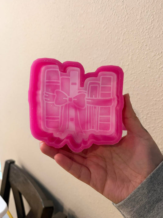 Destash- bookstack with bow mold (new- never used)