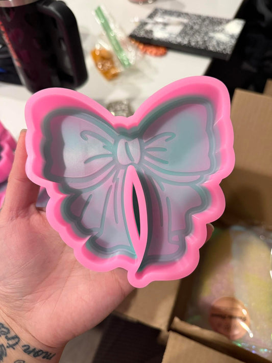 Destash- bow mold (new- never used)