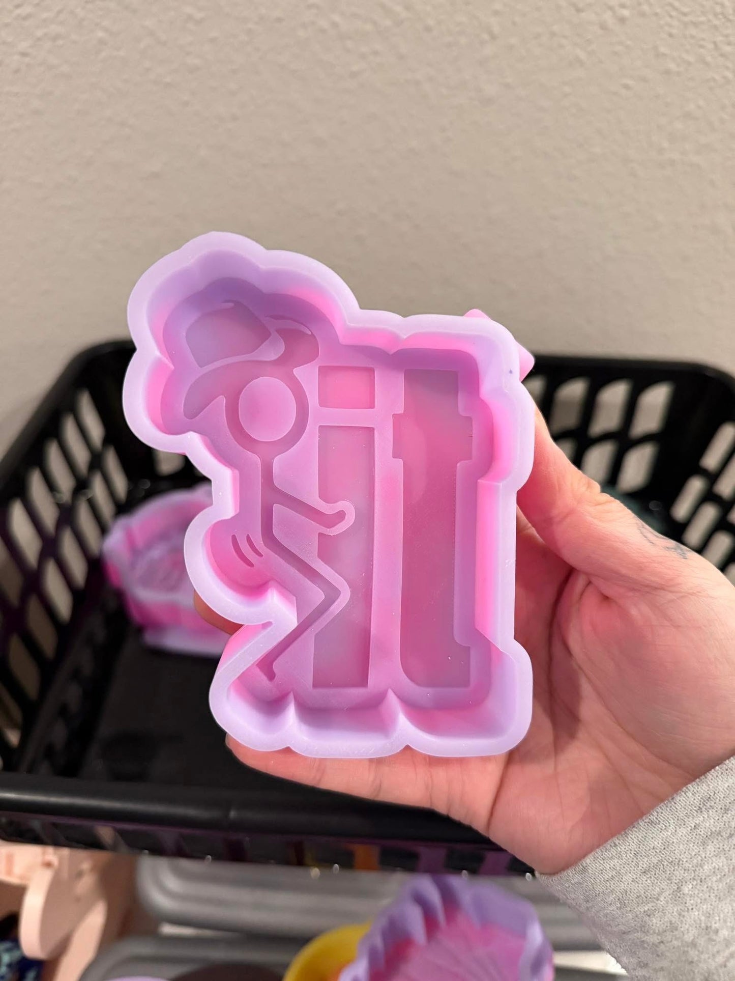 Destash- F It mold (like new- used once)