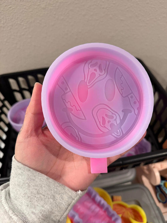 Destash- ghostface smiley mold (like new- used once)